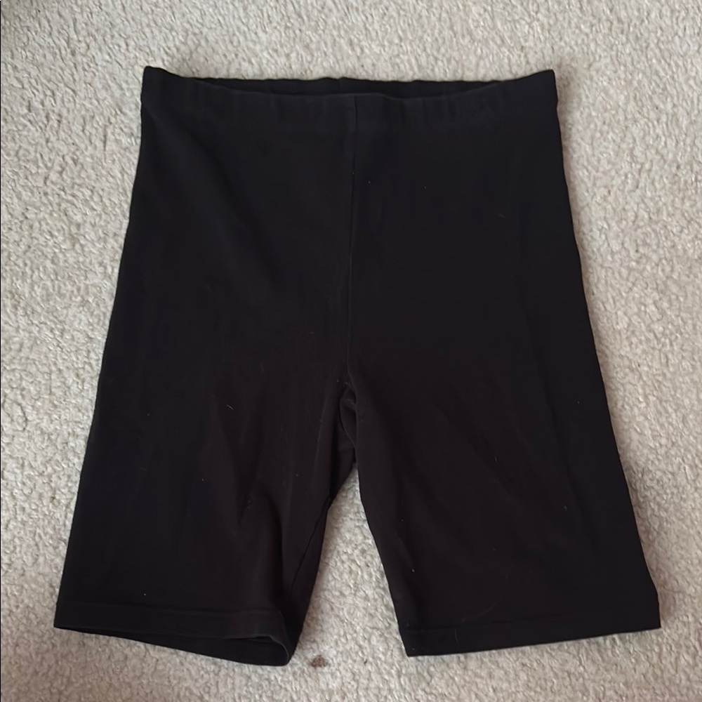 • Black Athletic Compression Shorts High-Waisted •